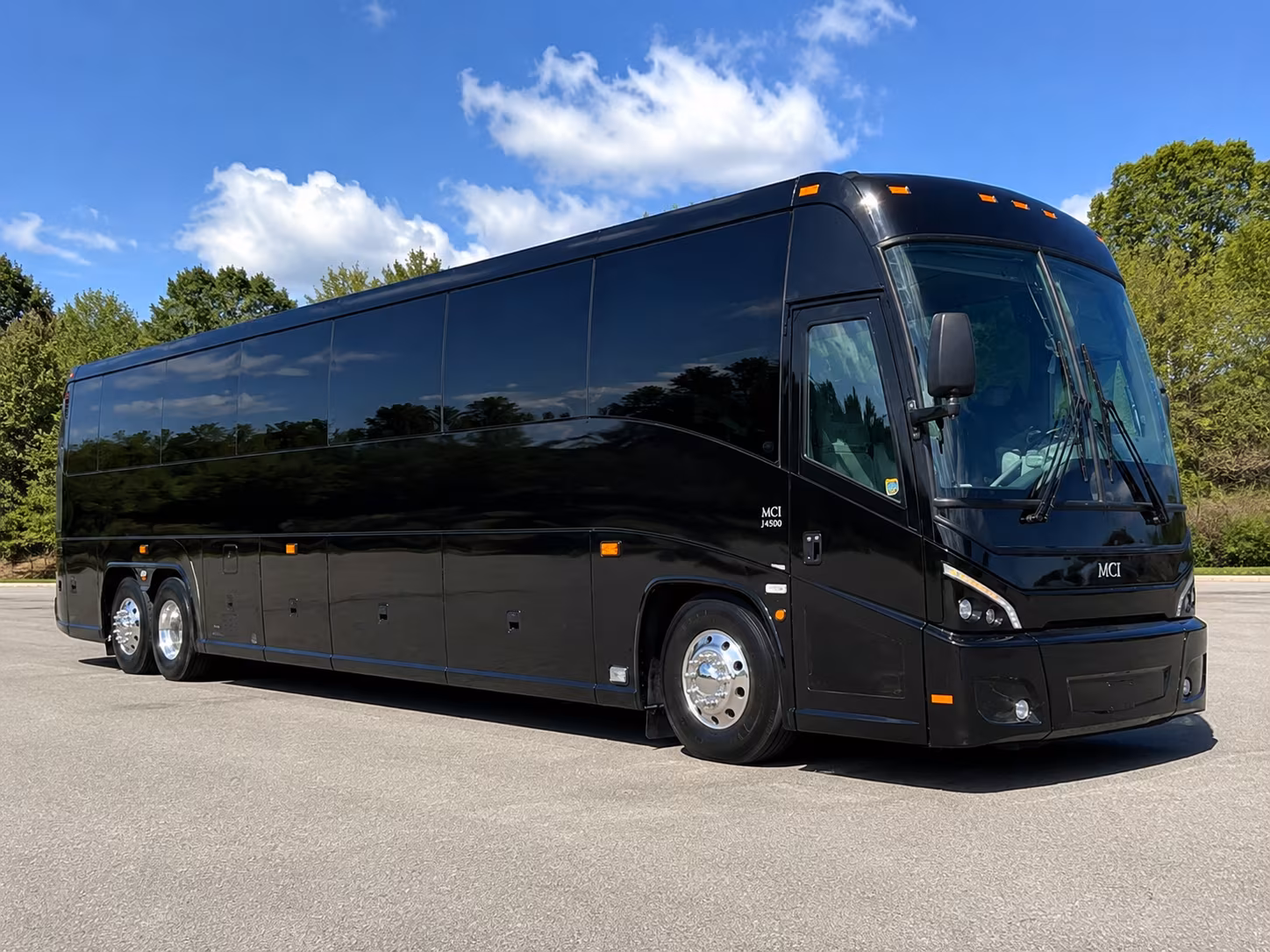 bus rentals across tampa bay to raymond james stadium and amalie arena