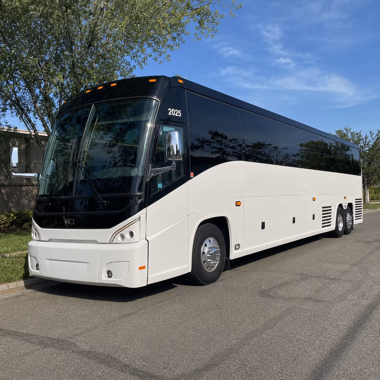 every government military group size has a bus in the network